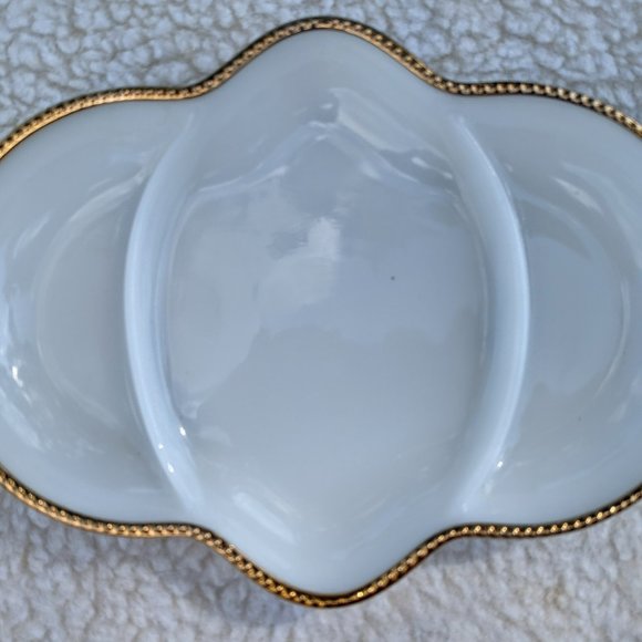 Fire King Oven Ware divided dish. - Picture 3 of 7